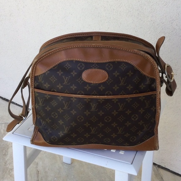 Louis Vuitton Handbags - Louis Vuitton carry-on bag luggage vintage with strap